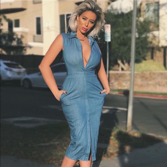 Dress - Picture 4 of 7